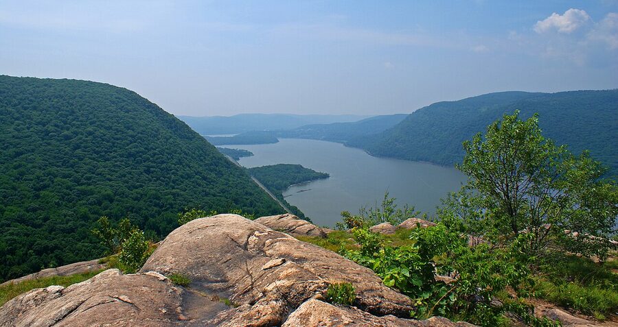 View south from Breakneck Ridge in the Hudson Highlands