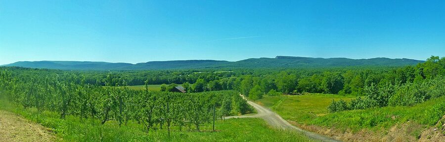 The Shawangunk Ridge seen from NY 208 south of New Paltz, with farmland in the foreground