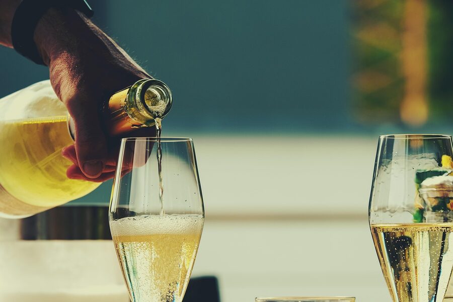 A glass of sparkling wine the same Method Champenoise style Lamoreaux Landing produces