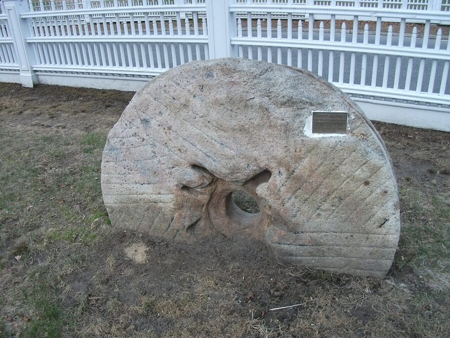 Sag Harbor village street scene — overnight base for Hamptons wine + beach combo