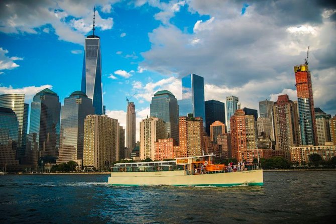 New York City: Champagne, Cheese, Caviar & Sightseeing Cruise - A polished way to see New York Harbor