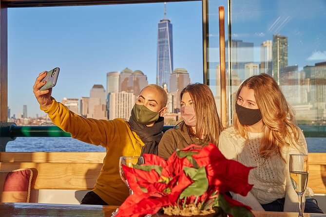 New York City: Champagne, Cheese, Caviar & Sightseeing Cruise - Governors Island and the wider skyline