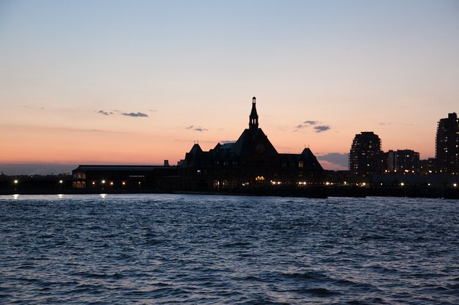 New York Harbor Wine and Jazz Sail aboard Clipper City - The Brooklyn Bridge and the return across the harbor