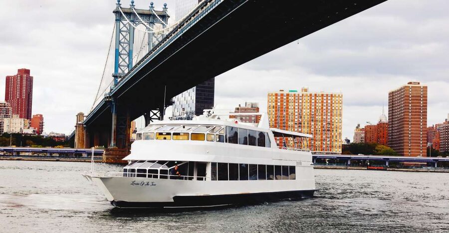 NYC: Vintage Wine Tasting and Classic Car Combo Tour - Why this pairing works in Midtown